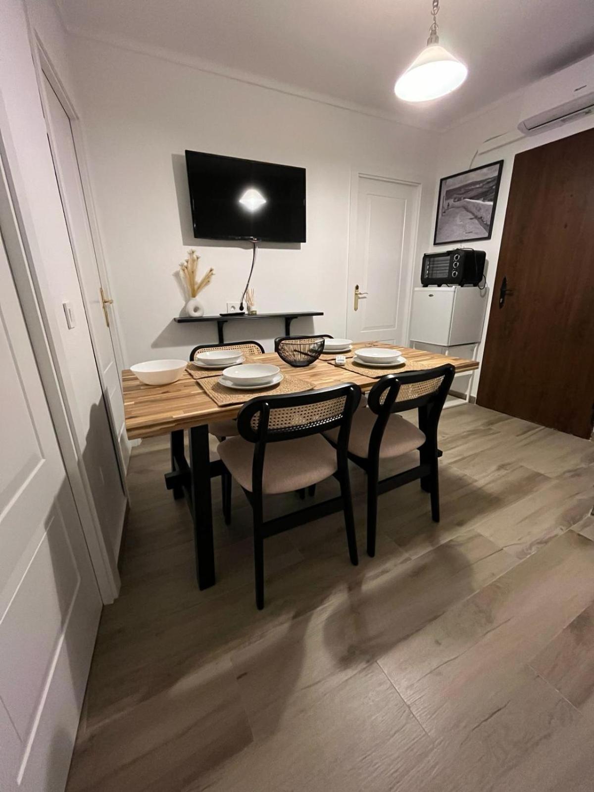 Apartamento El Patio. Setenil De Las Bodegas Eksteriør bilde